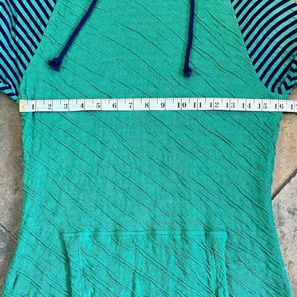 Evy’s Tree Pullover Hoodie Striped Sleeves Pocket Pouch Medium - Picture 8 of 13